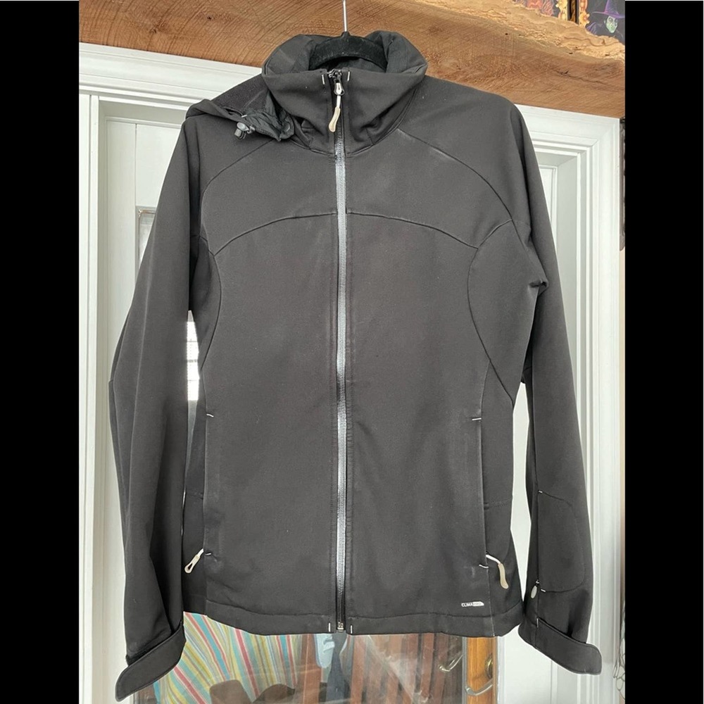 Solomon women’s clima pro smart ski jacket M